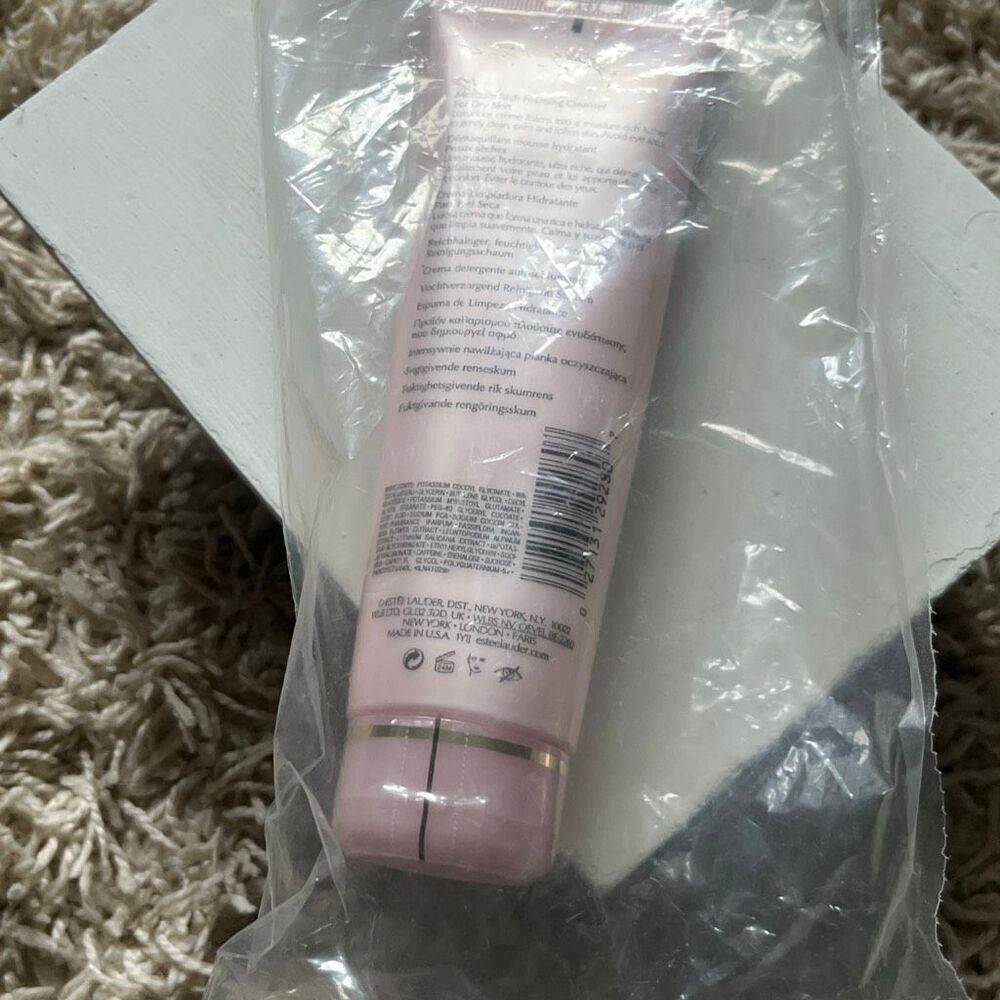Estee Lauder Soft Clean Moisture Rich Foaming Cleanser 4.2oz/125ml Full Sz NEW - Picture 4 of 8